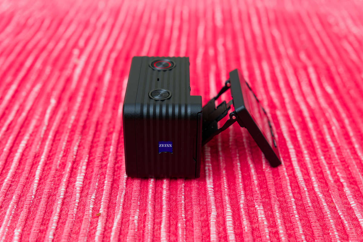 Sony Cyber-shot DSC-RX0 II Digital Camera