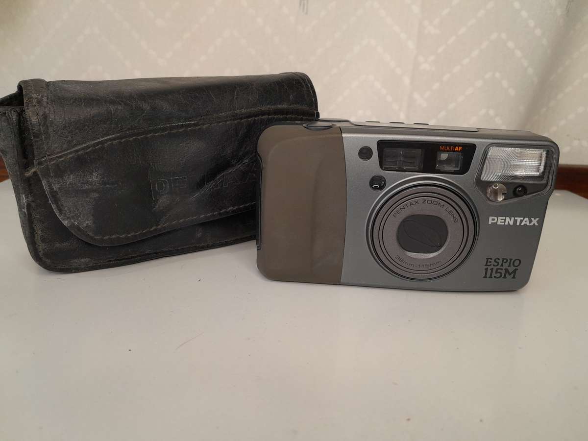Pentax Espio 115m (35mm film) camera
