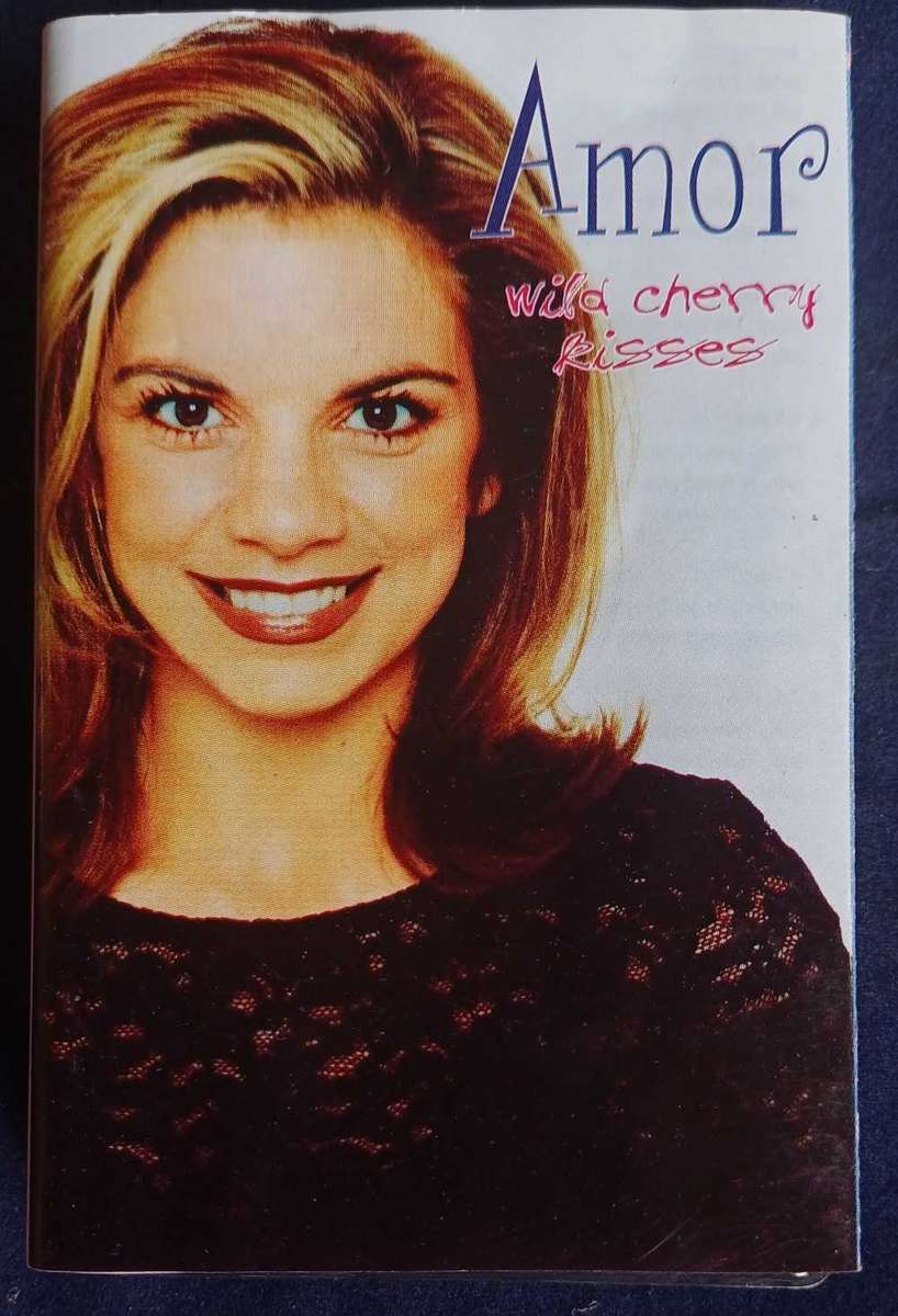 Amor - Wild cherry kisses tape