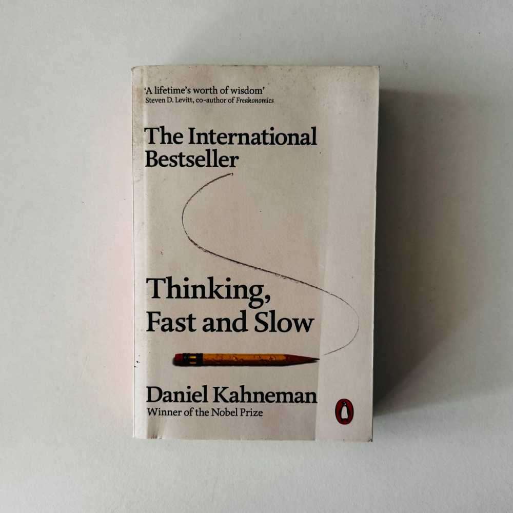 Thinking Fast and Slow  ISBN 9780141033570