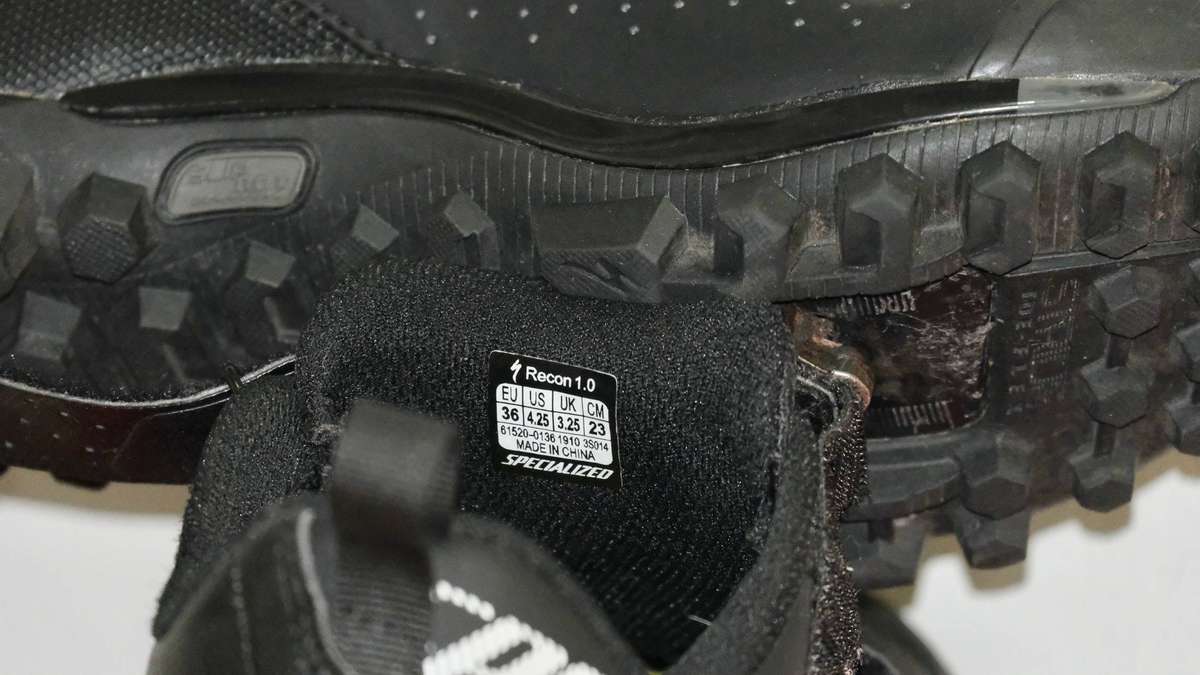 SPECIALIZED RECON 1.0 CYCLING SHOES