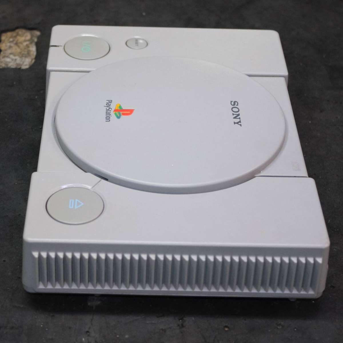 SONY PLAY STATION ONE CONSOLE