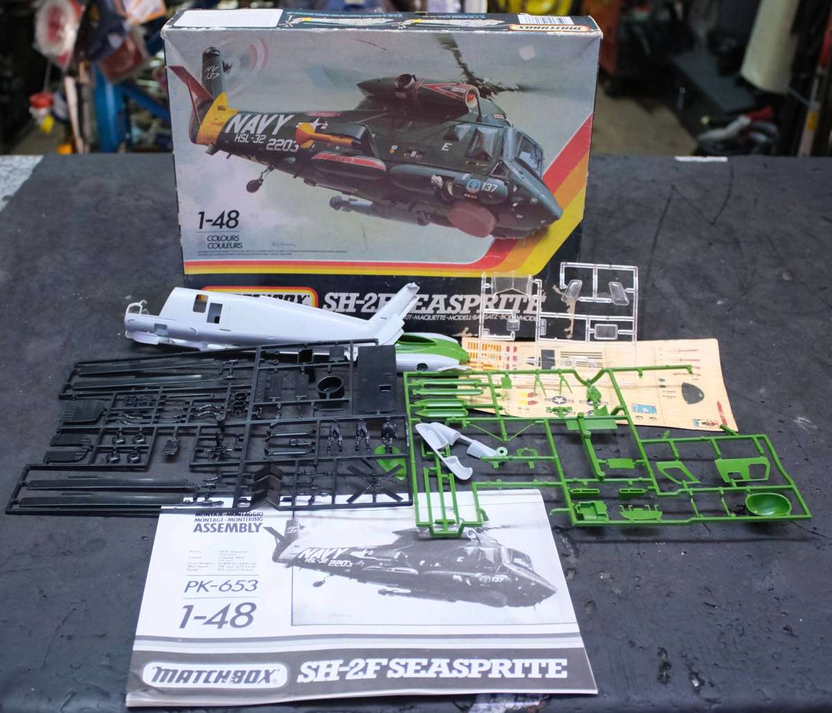 MATCHBOX KAMAN MODEL KIT SH-2F SEASPRITE 1-48