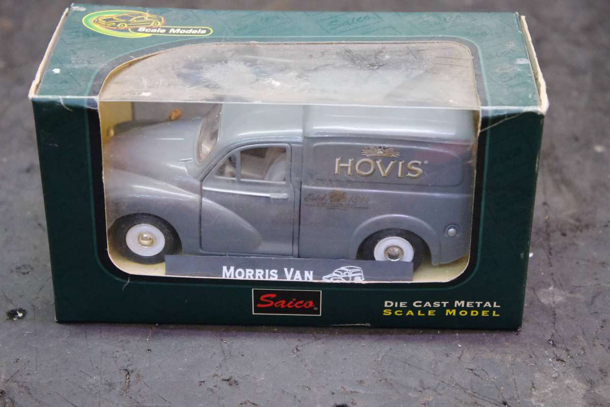 SAICO DIE CAST METAL SCALE MODEL MORRIS VAN