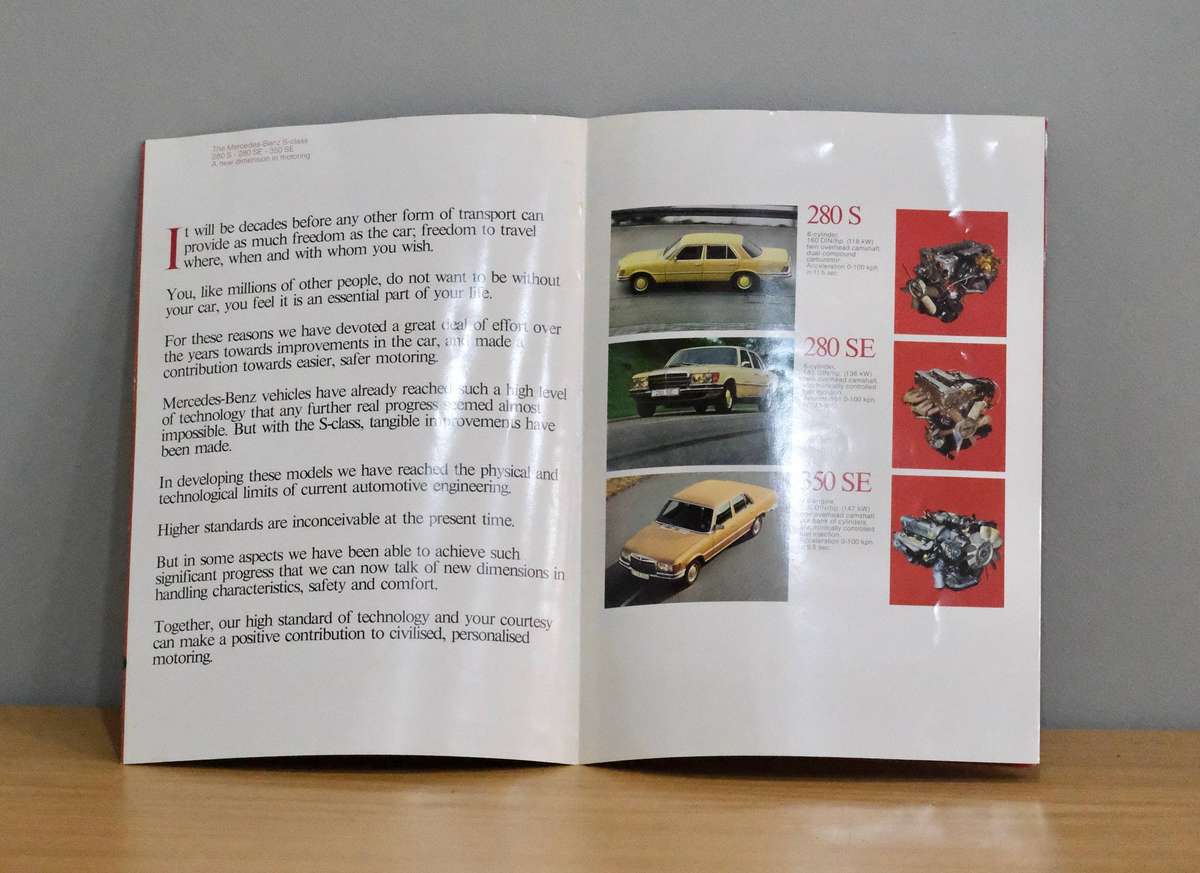 COLLECTION OF OLD MERCEDES BENZ BOOKS AND BROCHURES