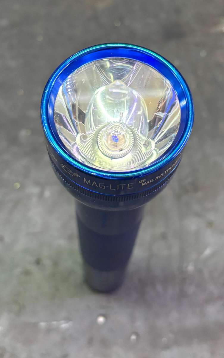 MAG-LITE TORCH 3 BATTERY SIZE D