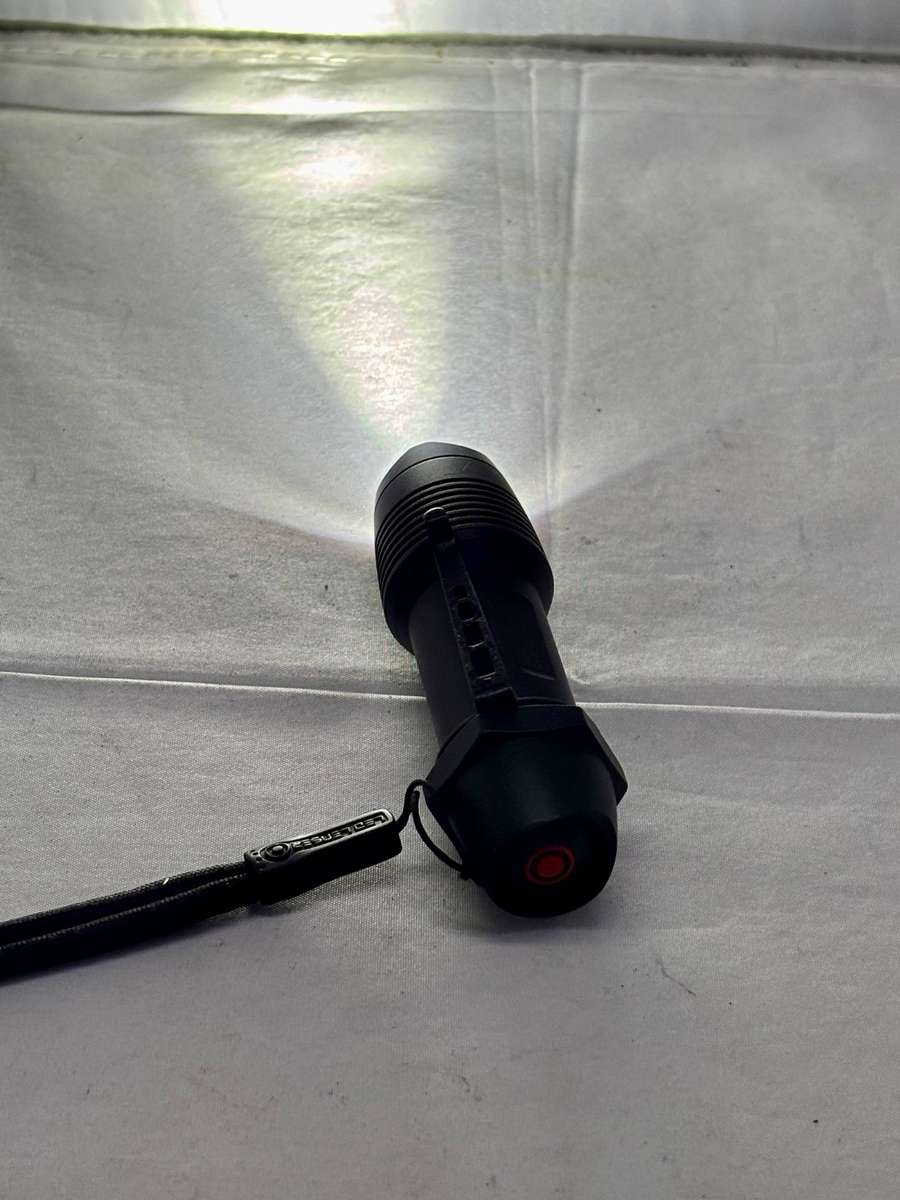 LED LENSER F1 TORCH