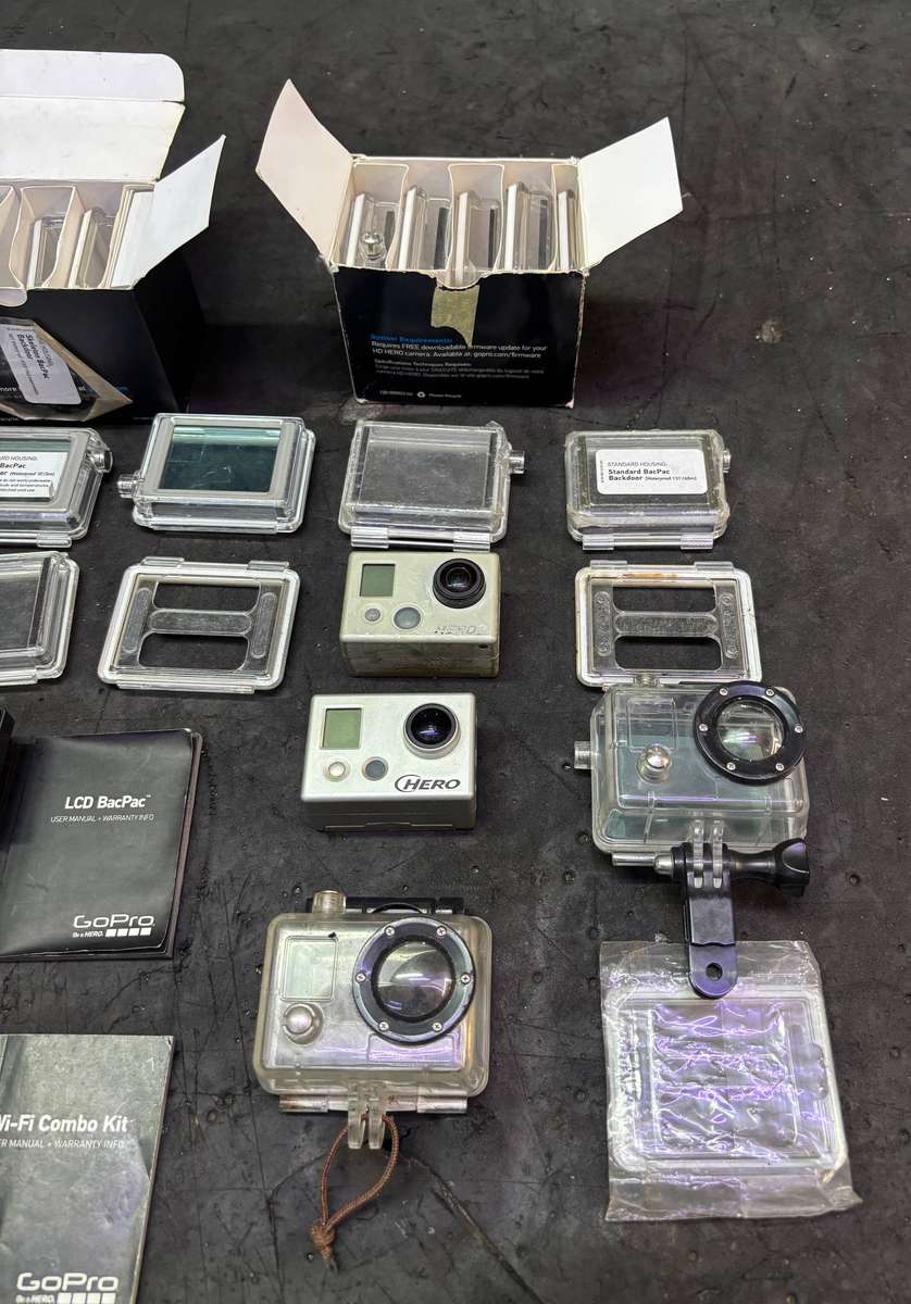 X2 GOPRO HERO 2 WITH ACCESSORIES