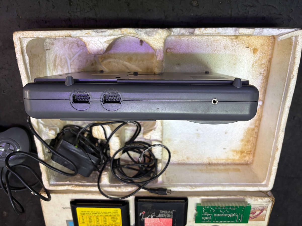 MG- 16 SUPER 16BIT GAMING CONSOL