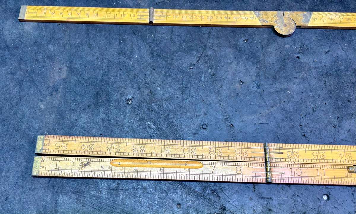 OLD WOODEN RULERS