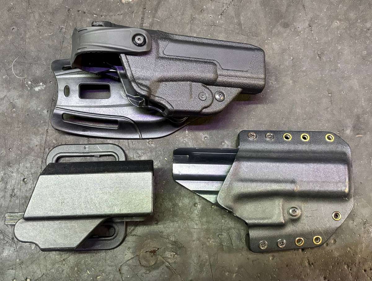 GLOCK 17 HOLSTERS