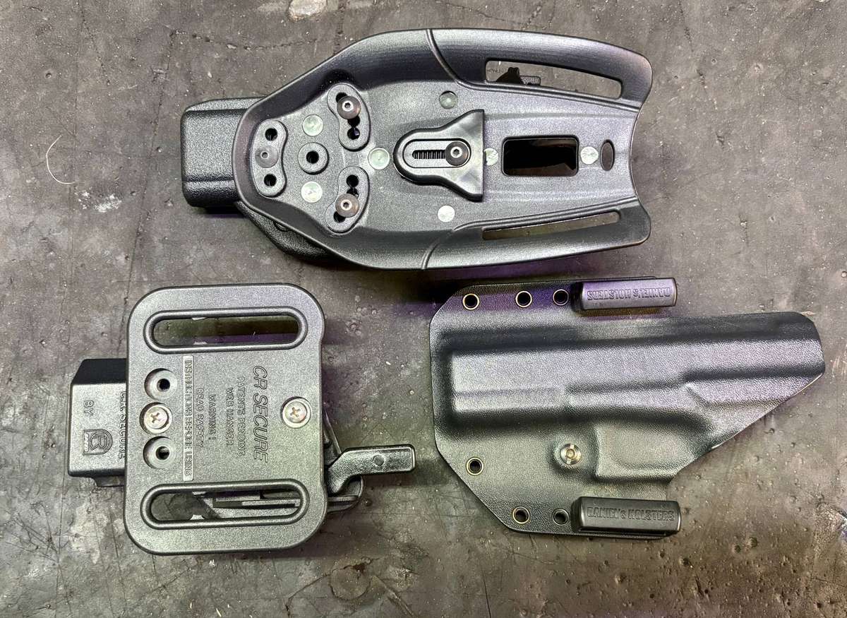 GLOCK 17 HOLSTERS