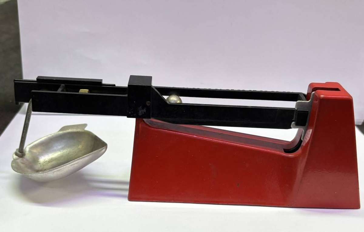 LEE MANUAL RELOADING POWDER SCALE