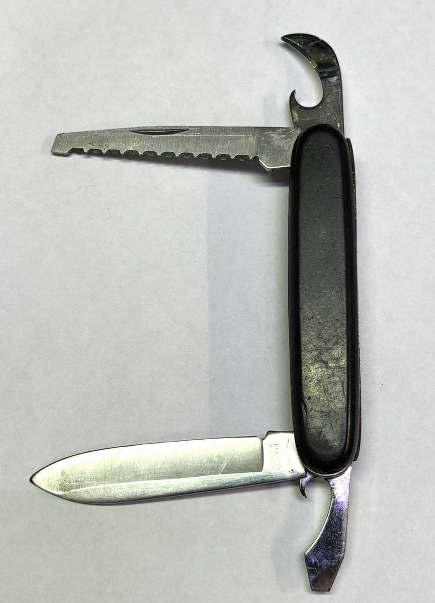 SWISS POCKET KNIFES