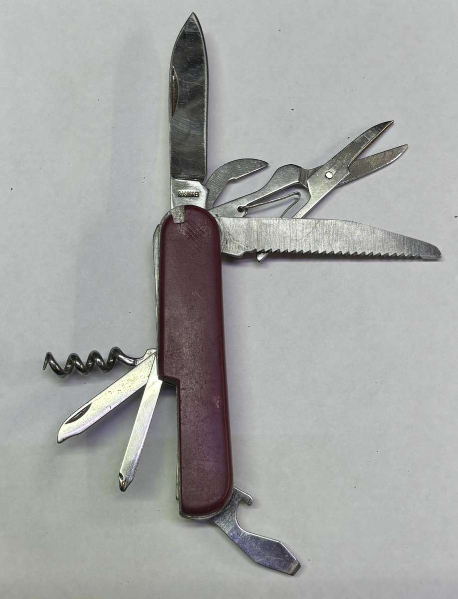 SWISS POCKET KNIFES