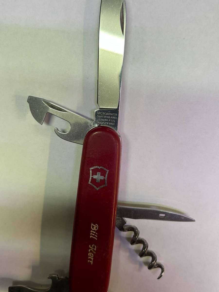 SWISS POCKET KNIFES
