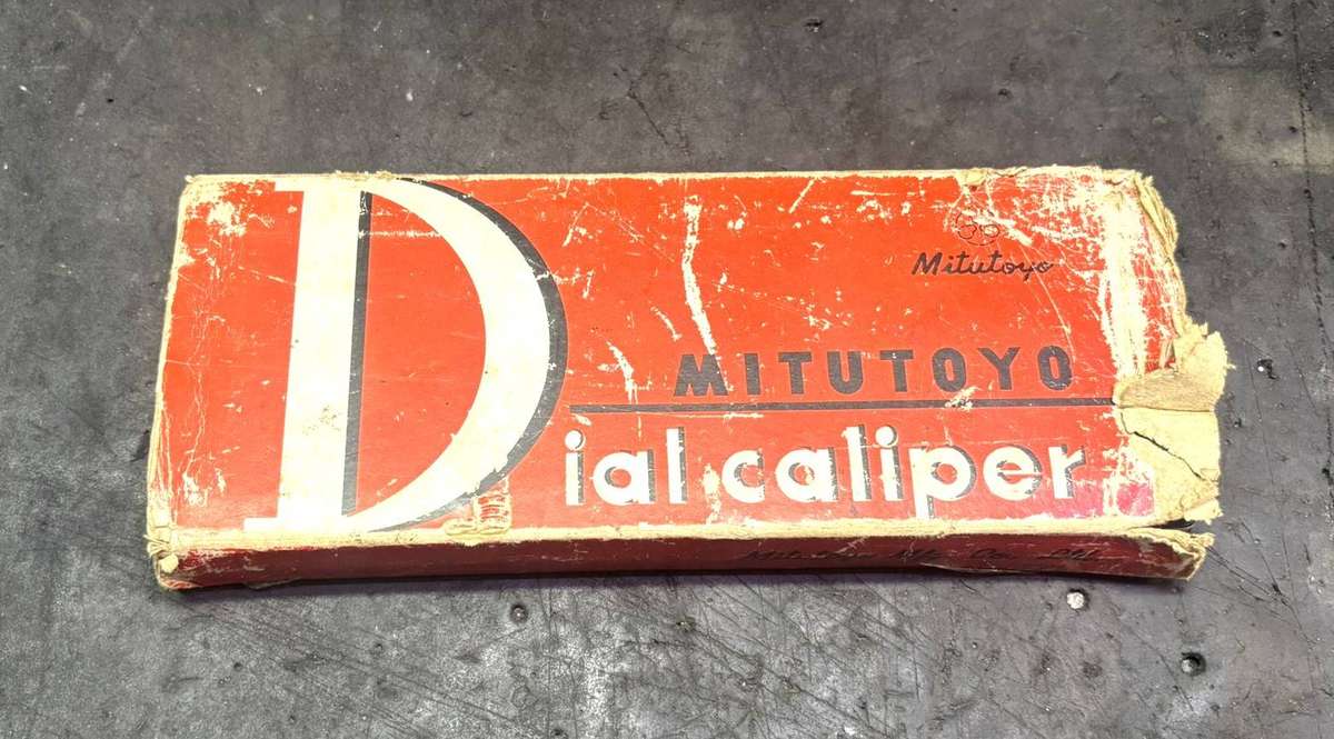MITUTOYO DIAL CALIPER