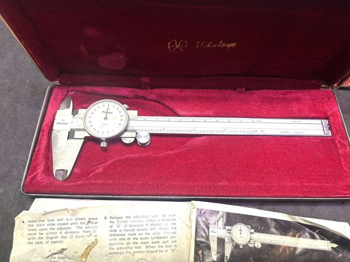 MITUTOYO DIAL CALIPER