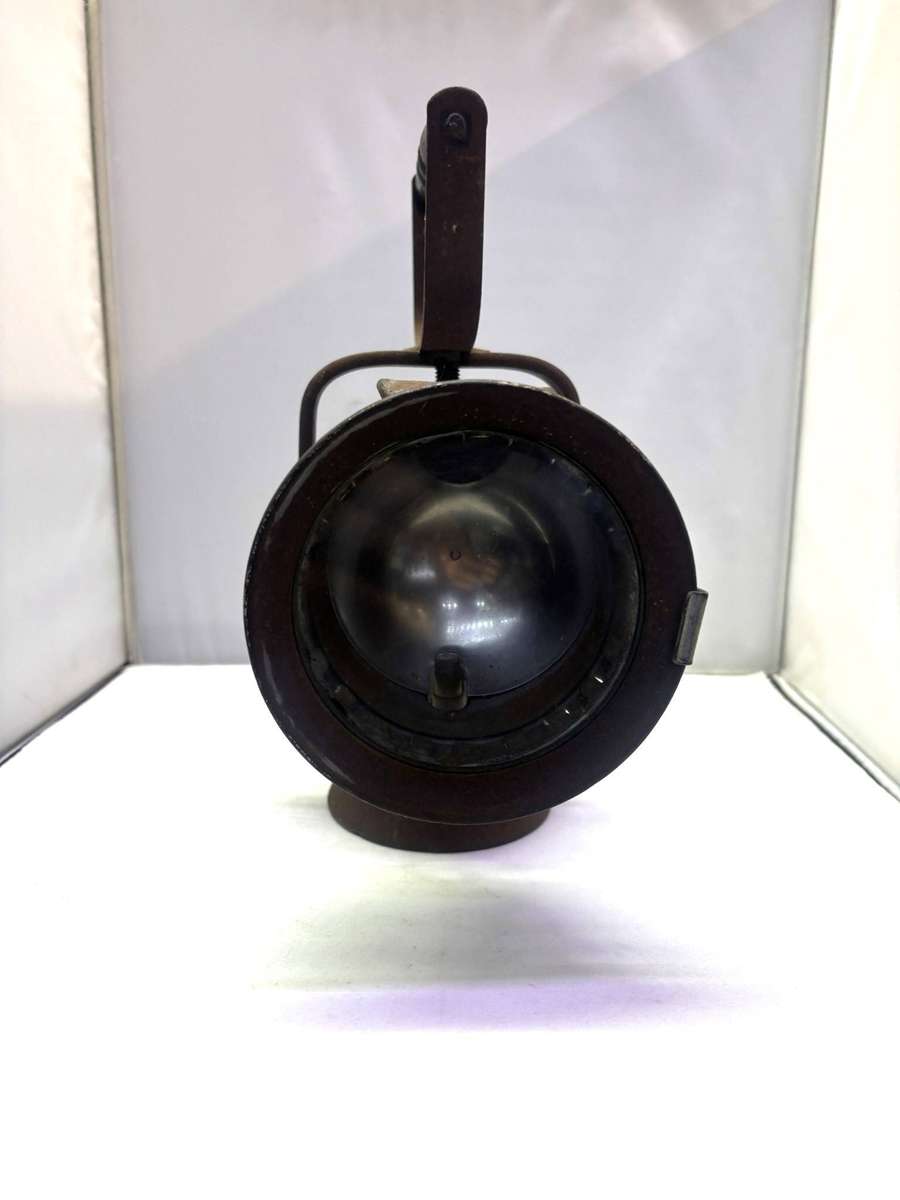OLD HAND HELD MINNERS LAMP