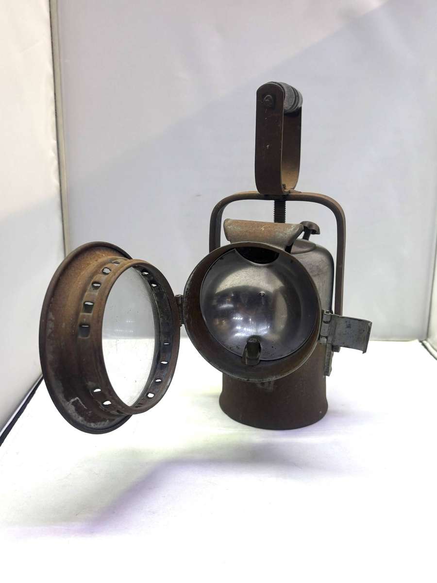 OLD HAND HELD MINNERS LAMP