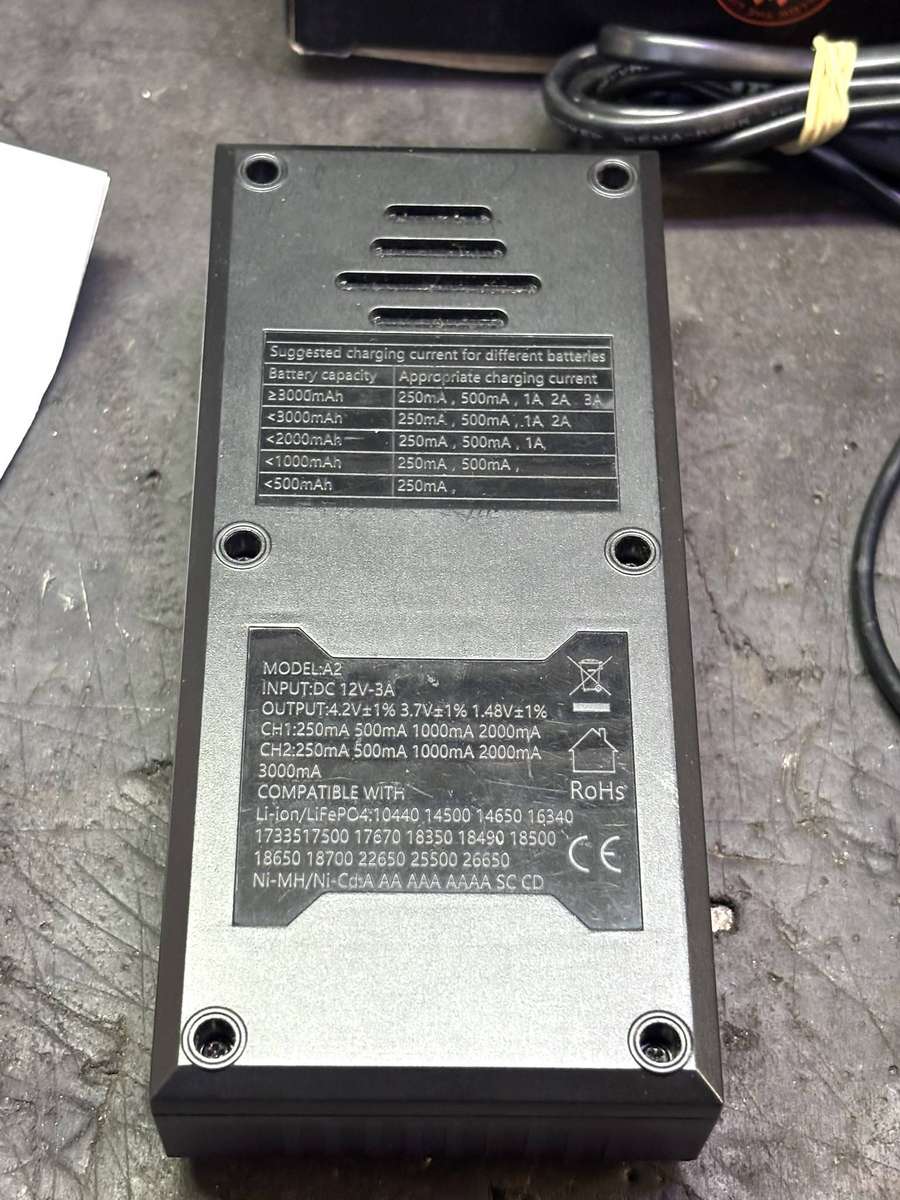 FOLOMOV A2 HIGH CURRENT QIUCK CHARGER