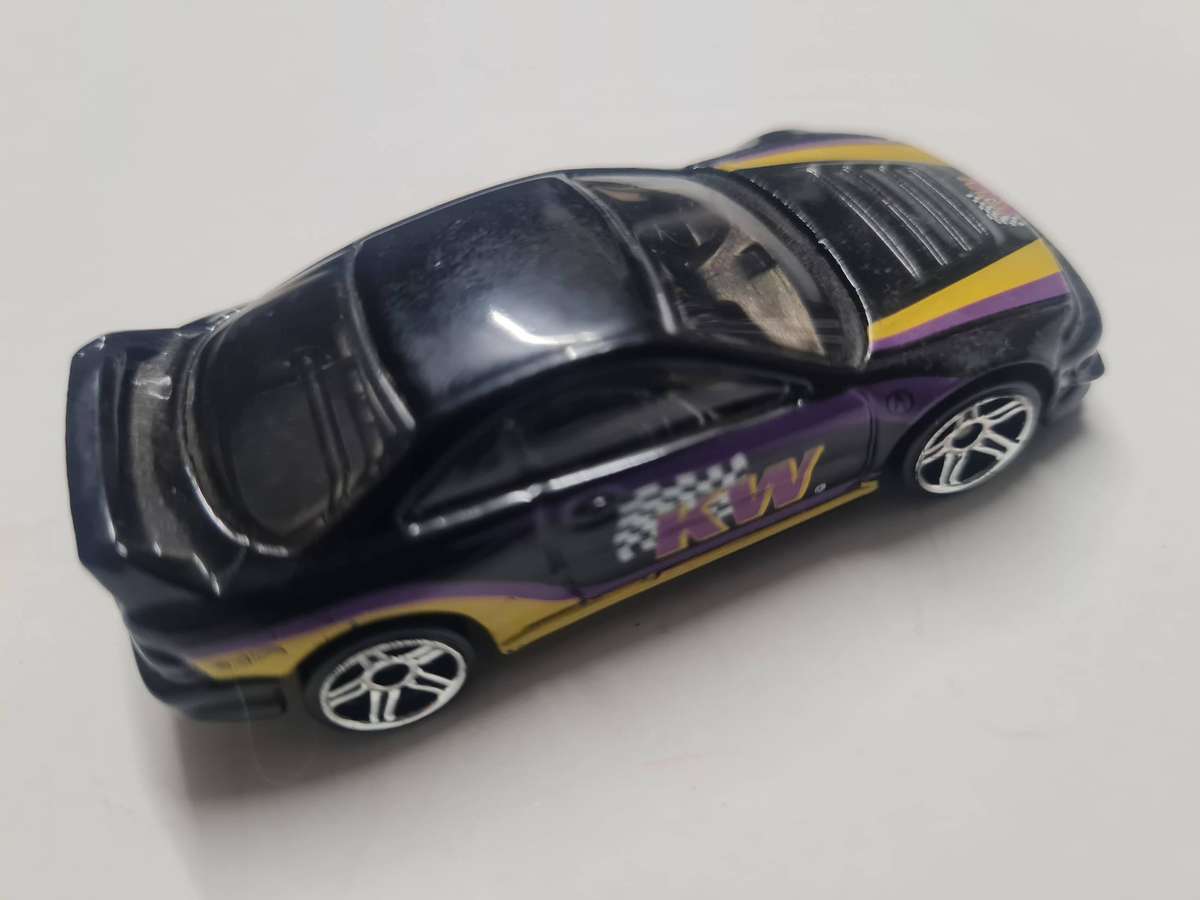LOT 1 - HOT WHEELS MATTEL 2015 CUSTOM '01 ACURA INTEGRA GSR