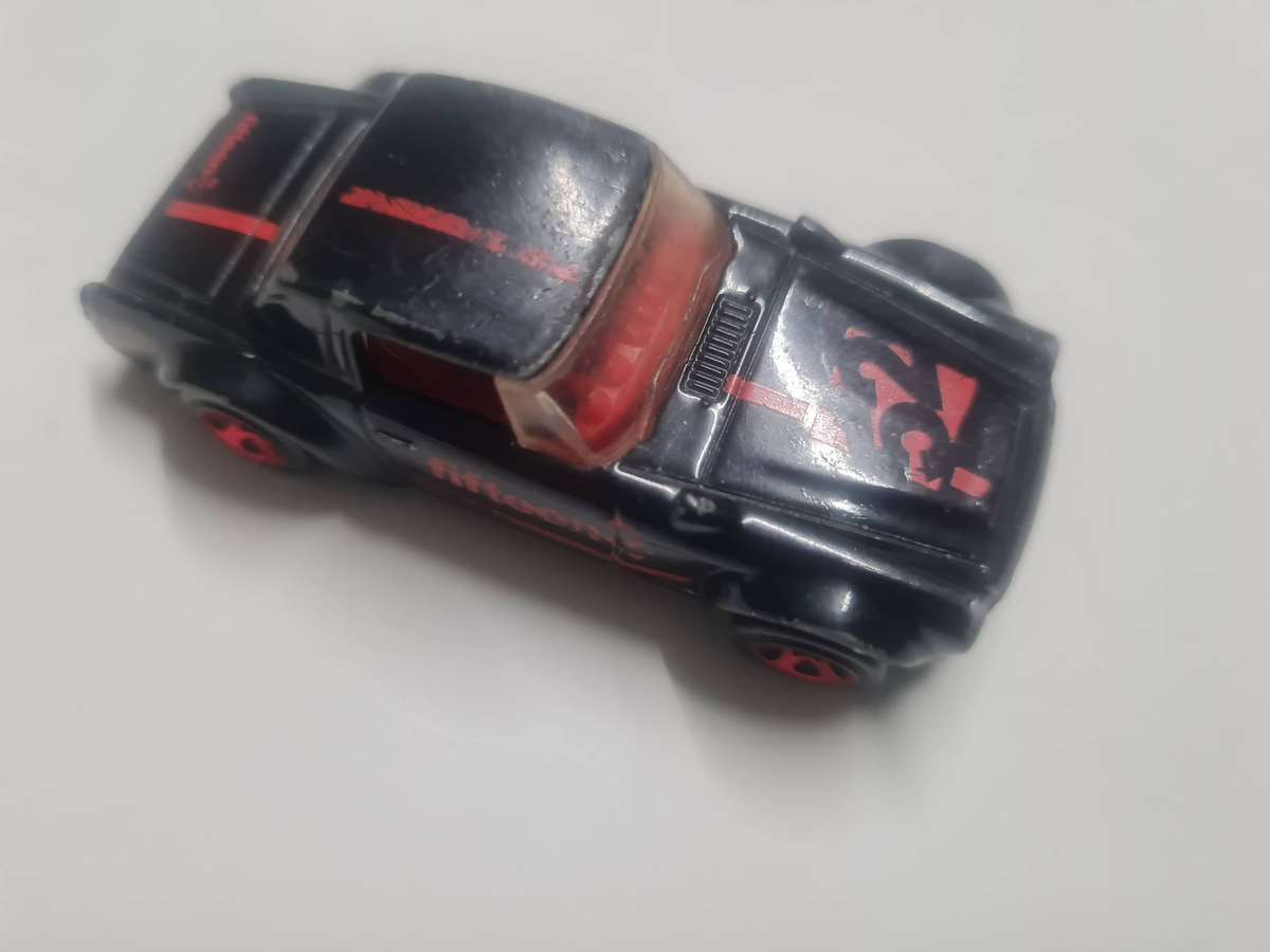 Lot 3 - HOT WHEELS MATTEL 2016 NISSAN FAIRLADY