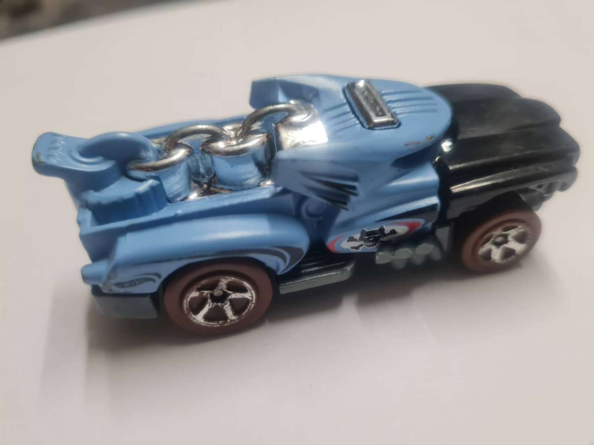 LOT 4 : HOT WHEELS HOTWEILER FROM STREET BEAST SERIES