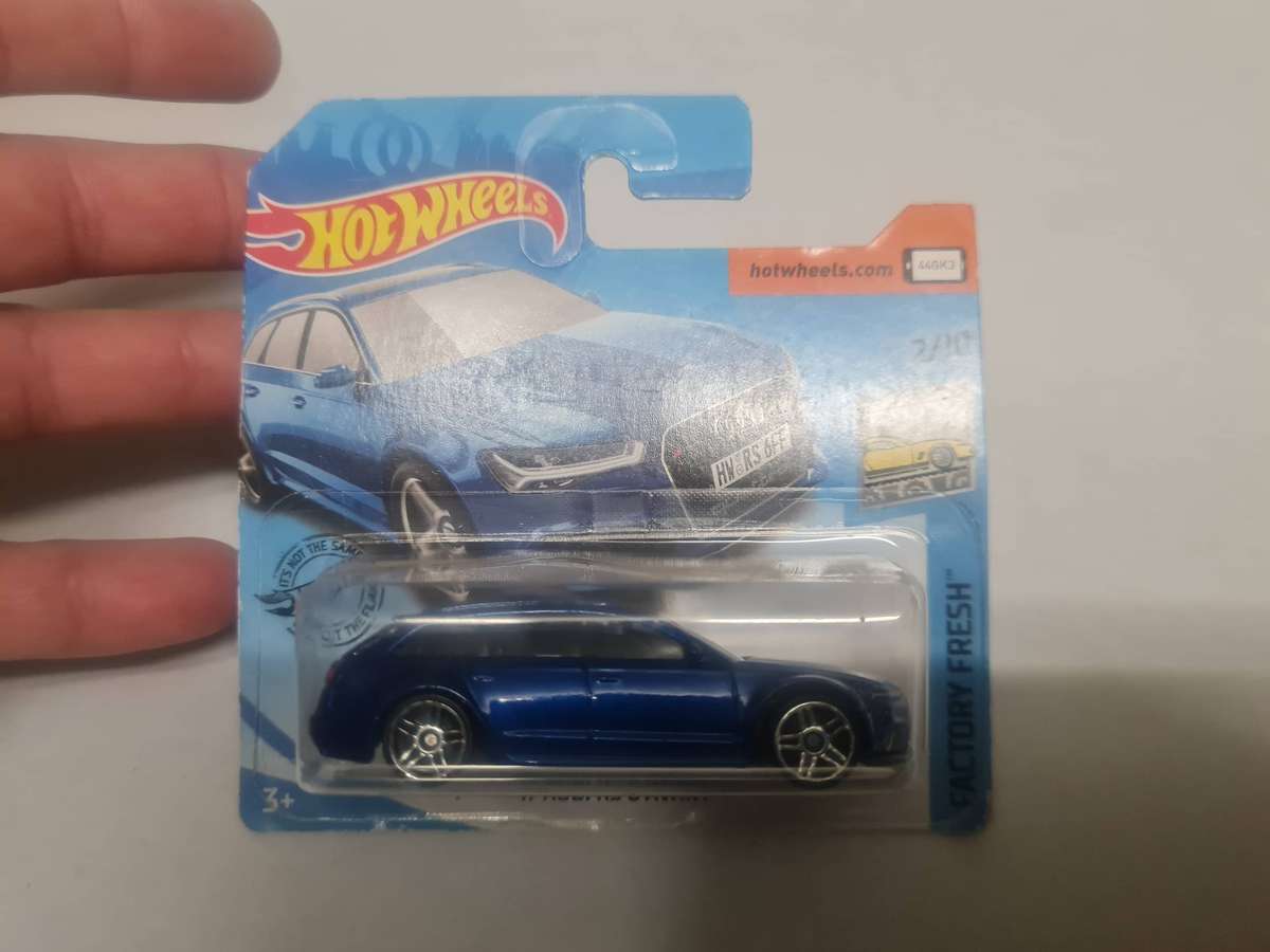 HOT WHEELS - AUDI RS6 AVANT