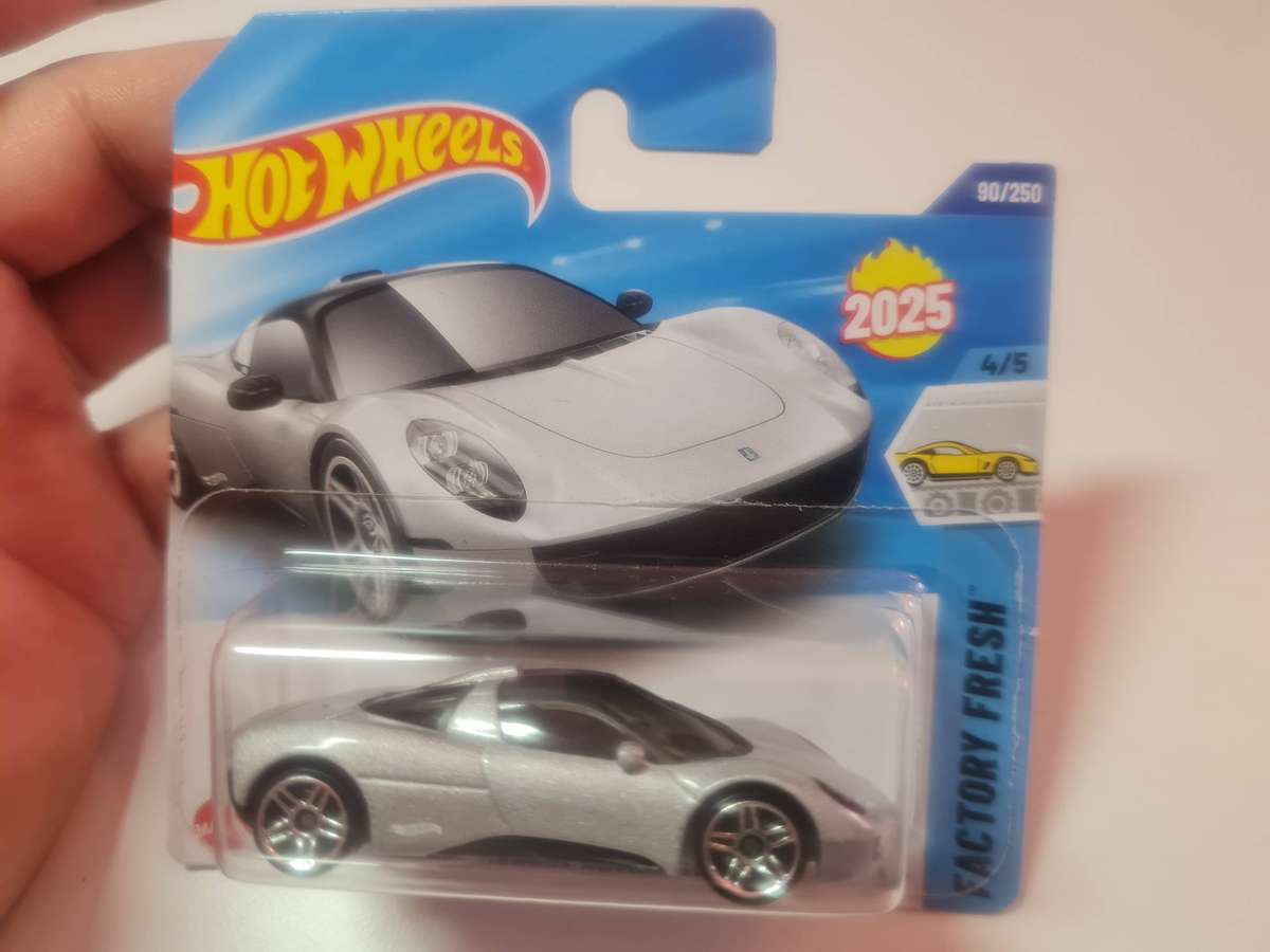 LOT 15 - HOT WHEELS GORDON MURRY AUTOMOTIVE T33