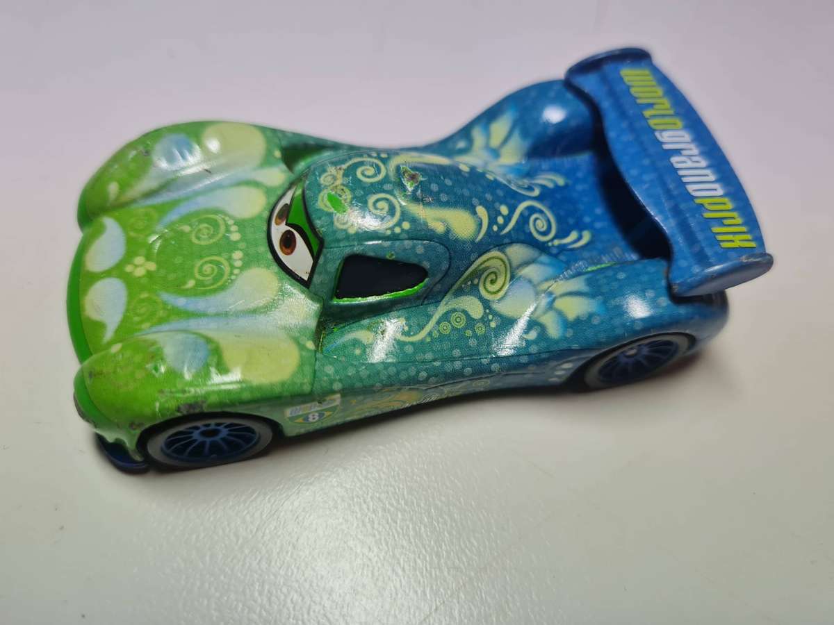 LOT 6 - DISNEY / PIXAR CARLA VELOSO