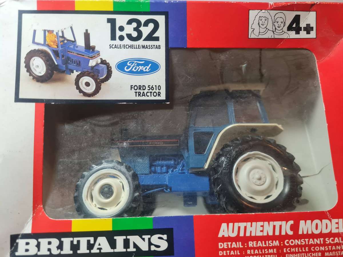 1:32 FORD 5610 TRACTOR , BRITAINS AUTHENTIC MODEL