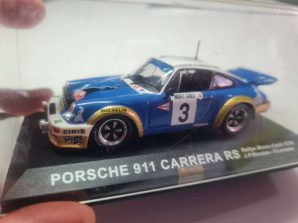 Lot 24 - PORSCHE 911 CARRERA RS