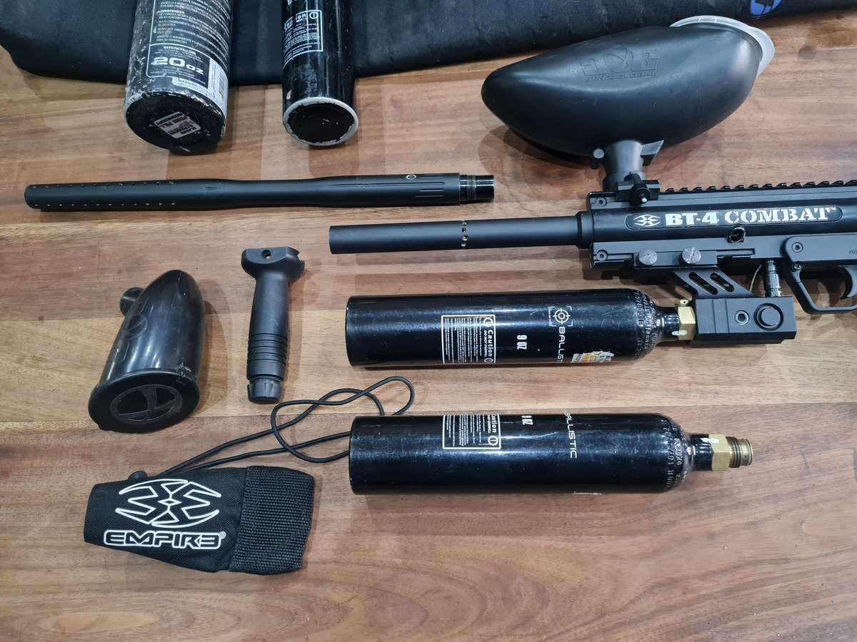 Paintball marker with many accessories