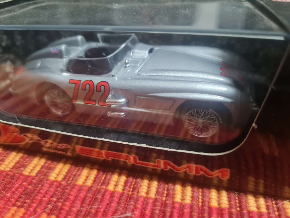 1/43 scale model : Brumm Mercedes 300SLR