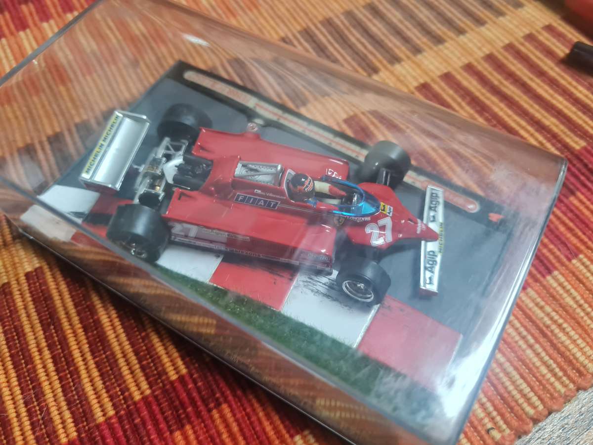 Limited edition Ferrari F1 , 0713 of 1000 , scale 1/43