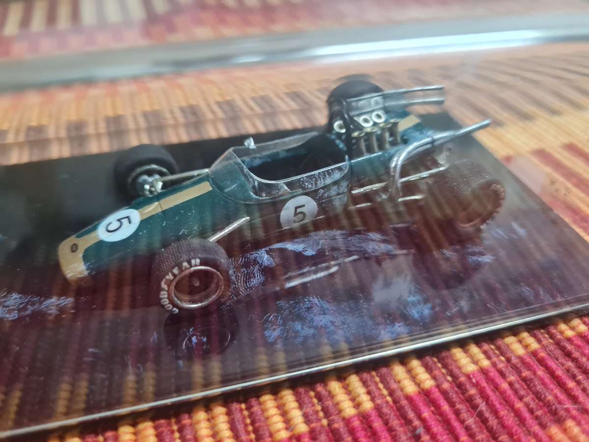 1/43 scale Brabham #5 (read additional infoplease)
