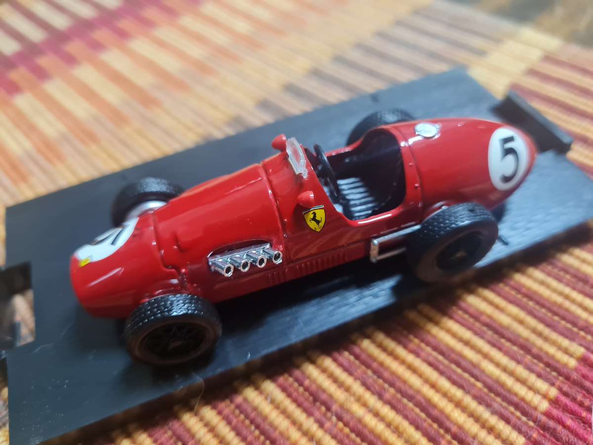 #5 Brumm Ferrari 1/43 scale