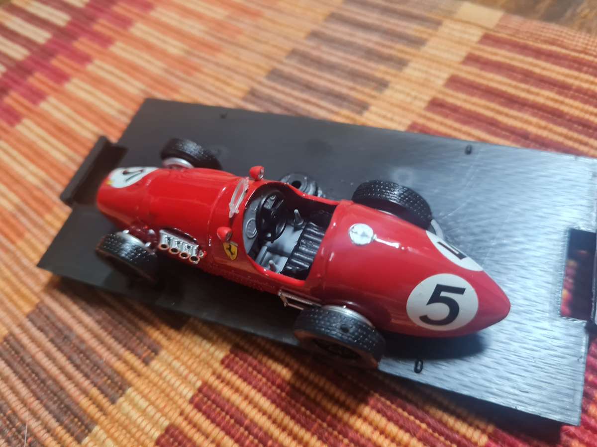 #5 Brumm Ferrari 1/43 scale