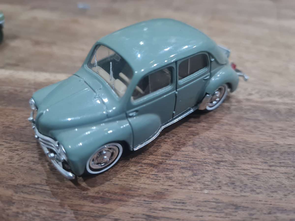 1/43 scale model : Solido Renault