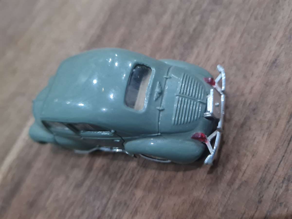 1/43 scale model : Solido Renault