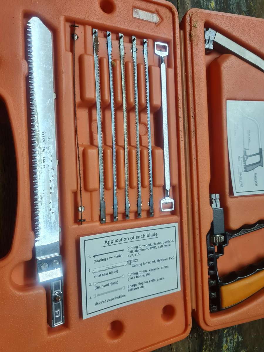 Magic saw set , as per pictures.