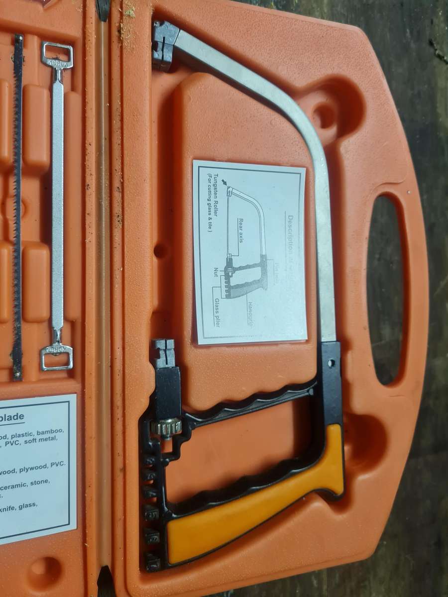 Magic saw set , as per pictures.