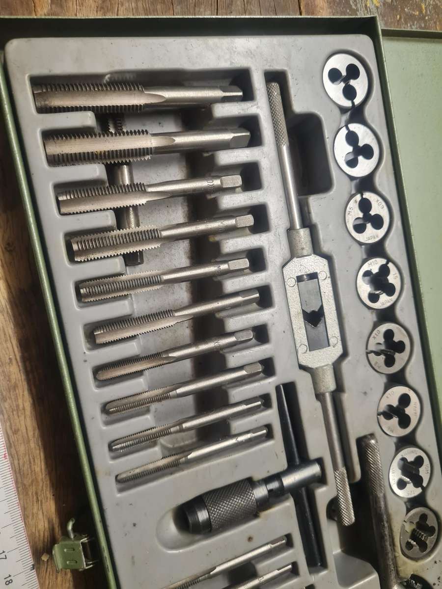 Japan made Tap and Die set , as per pictures