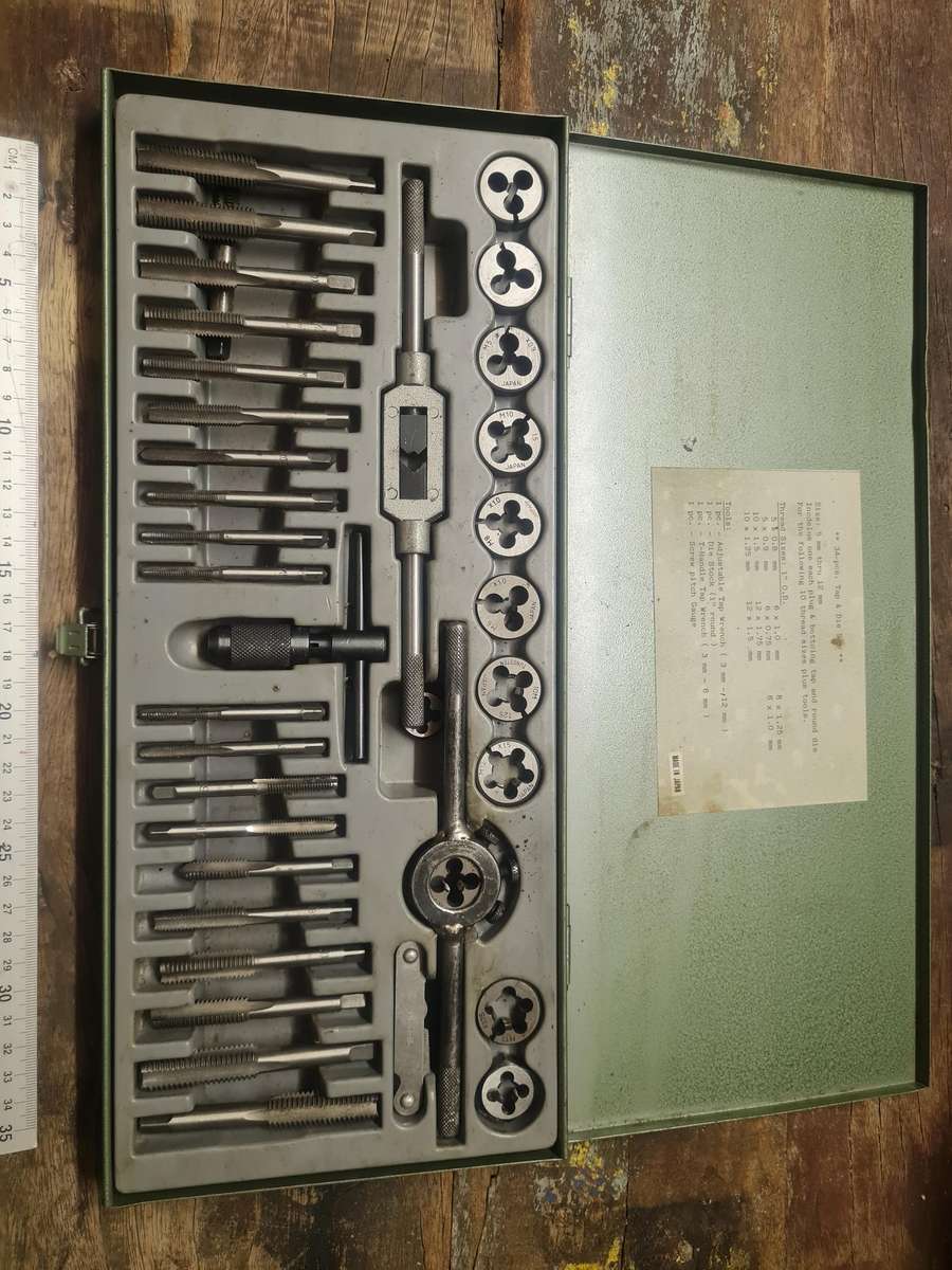 Japan made Tap and Die set , as per pictures