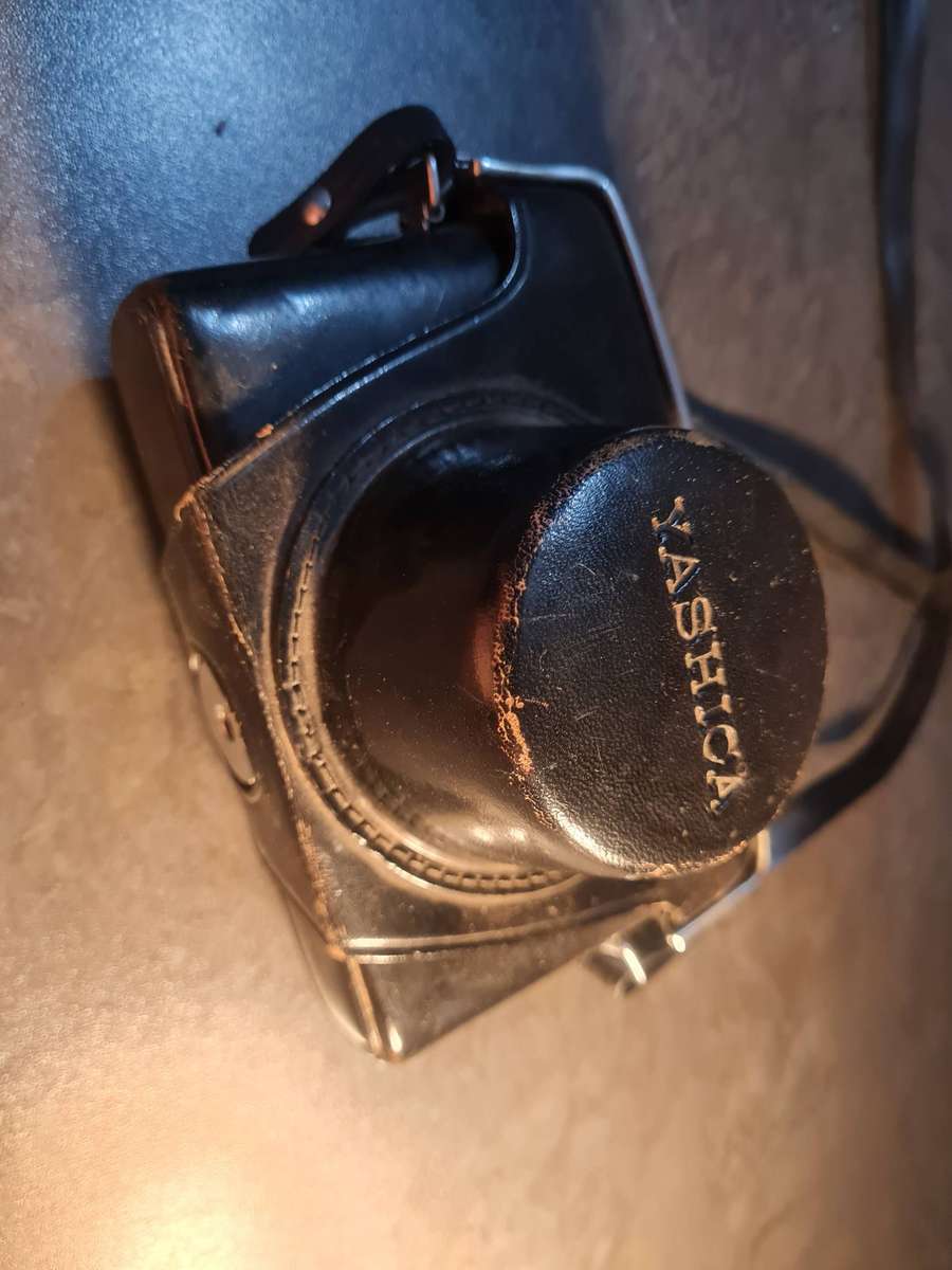 YASHICA CAMERA (Japan)