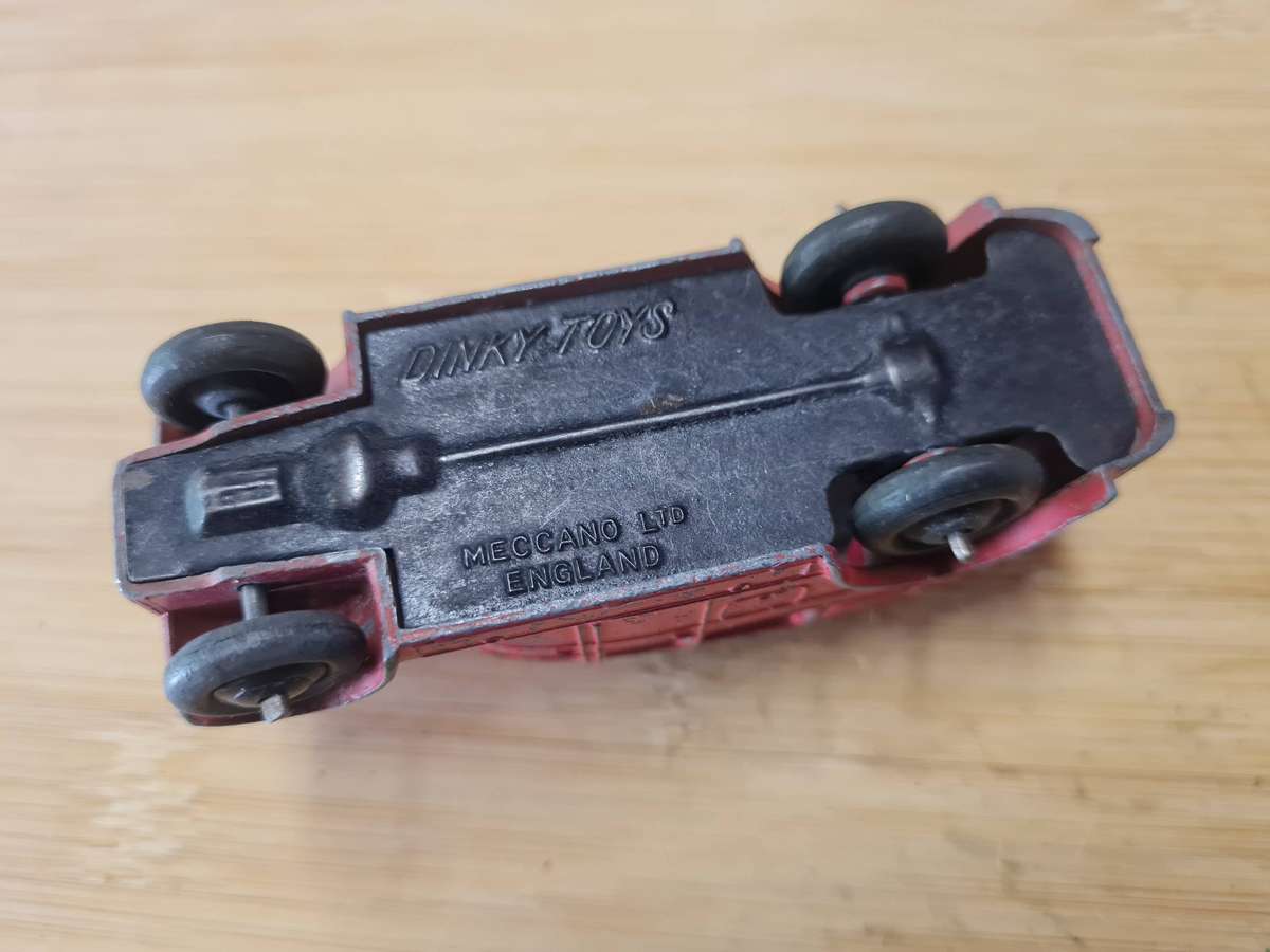 Dinky Streamlined Fire Enjine truck