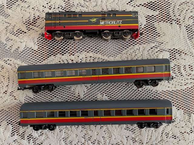 Lima Metroblitz train set