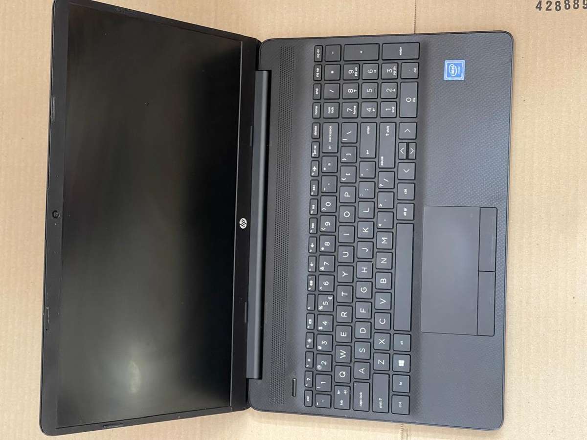 HP Laptop 15-dw1xxx | 11TH GEN CELERON N4020 | 4GB RAM | 500GB HDD | 15.6`HD LED | WIN11 HOME
