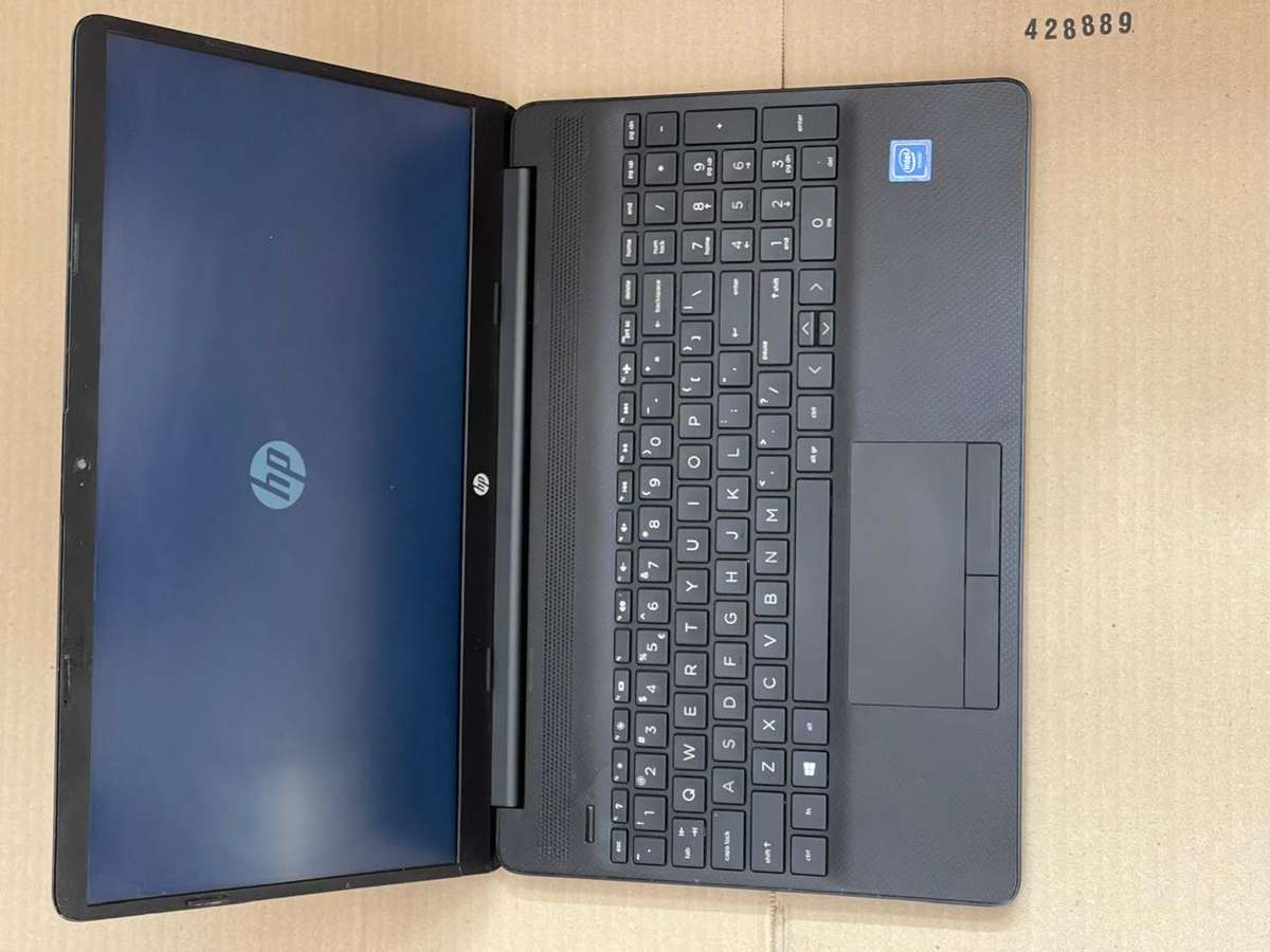 HP Laptop 15-dw1xxx | 11TH GEN CELERON N4020 | 4GB RAM | 500GB HDD | 15.6`HD LED | WIN11 HOME